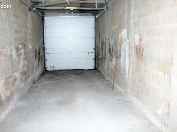 Loue grands garages à Brest - quartier Kérinou