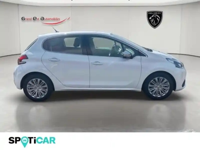 Peugeot 208 1.2 puretech 110ch allure s&amp;s 5p — photo 5