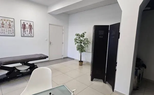 Local professionnel 27 m²