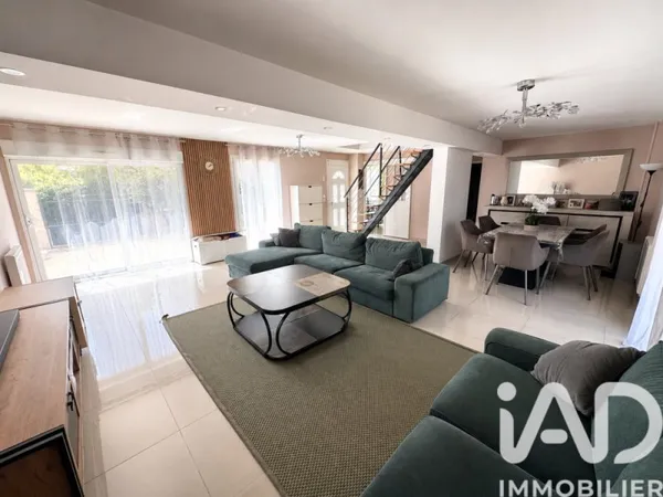 Maison 7 pièces 110 m²