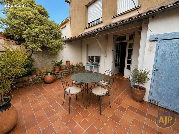 Maison de ville 12 pièces 220 m²
