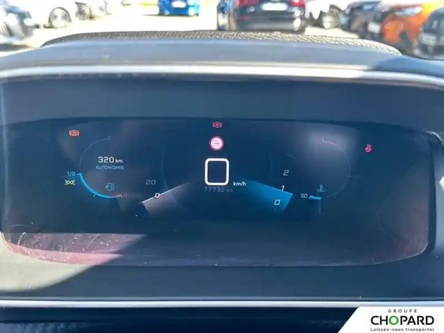 Peugeot 208 puretech 100 s&amp;s bvm6 — photo 17