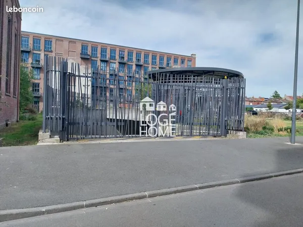 Parking/box HELLEMMES LILLE