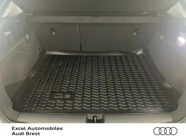 Audi Q2 35 tfsi 150ch design s tronic 7 — photo 9