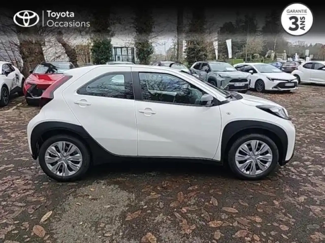 Toyota Aygo X 1.0 vvt-i 72ch dynamic my24 — photo 2