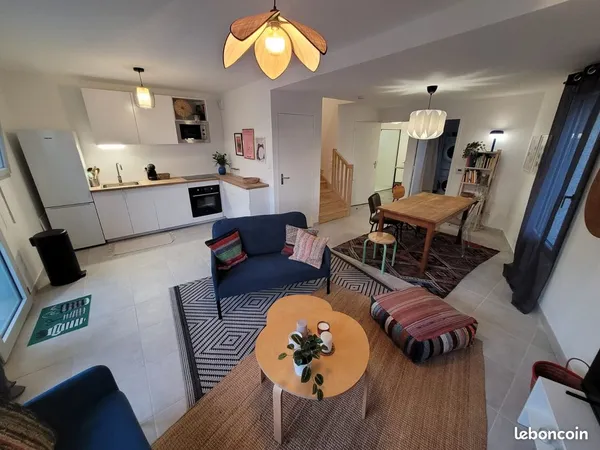 Maison neuve meublée en colocation 3 ch 2SDE 2 WC - jardin, internet HD - Angers