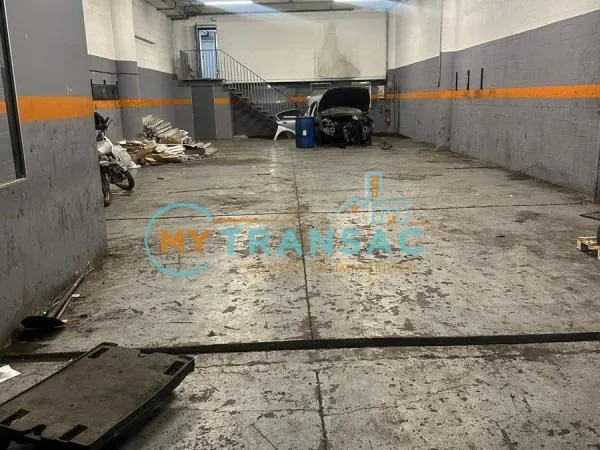 A VENDRE BAGNOLET LOCAUX D'ACTIVITÉS & BUREAUX