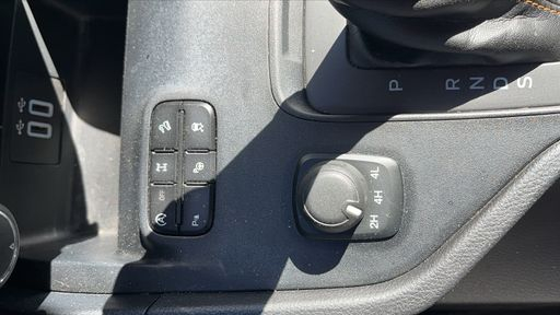 Ford Ranger Double Cabine 2.0 EcoBlue 213 4X4  BVA10 - Wildtrak – 2020 – 105349 km – Diesel – Boîte Automatique — photo 7