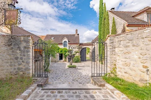 Propriété 11 pièces 350 m²