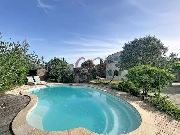 Maison HAUT LATRESNE de 180 m2 / Emplacement rare !