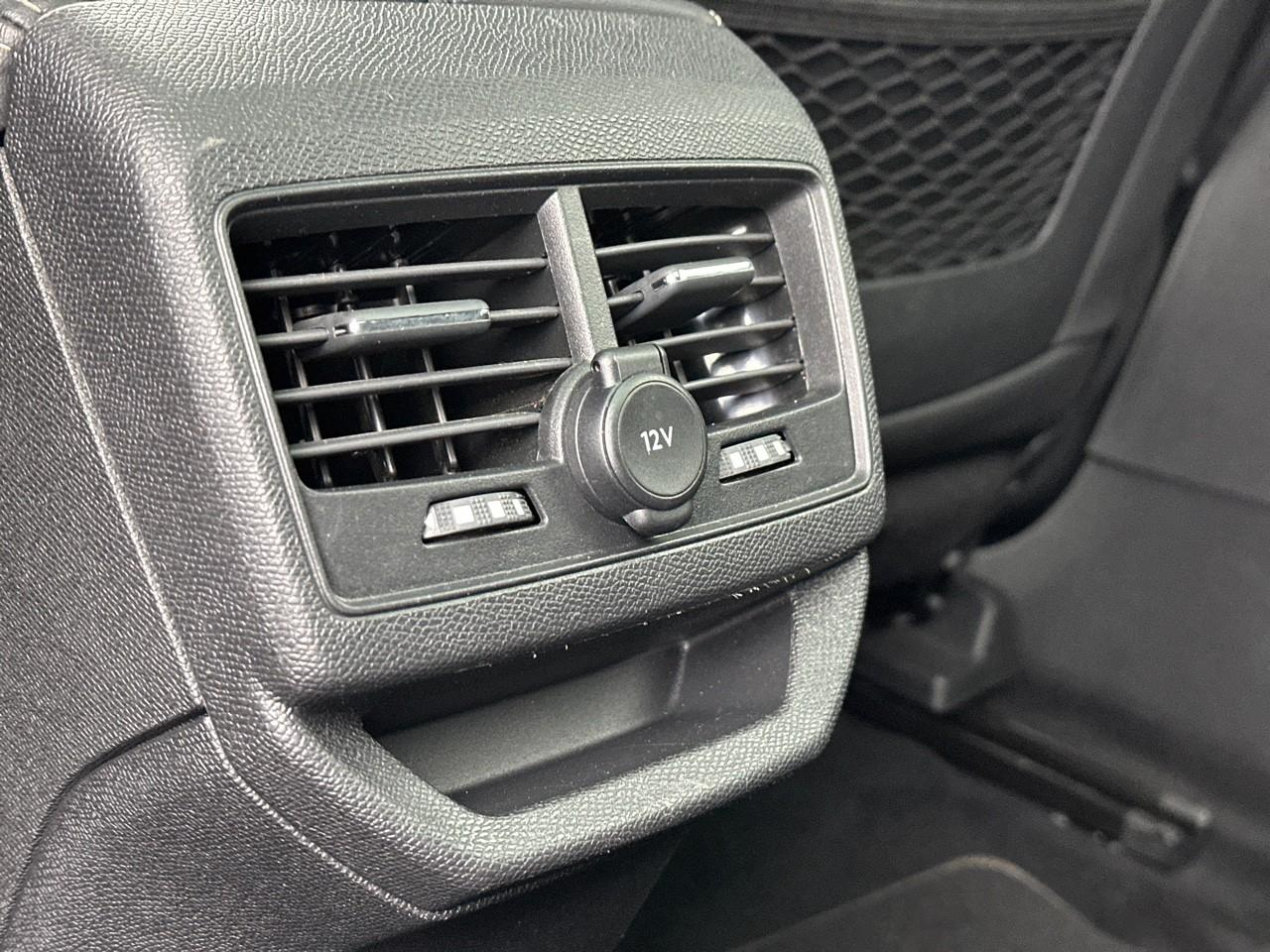 Peugeot 3008 hybrid 225 e-eat8 gt — photo 37