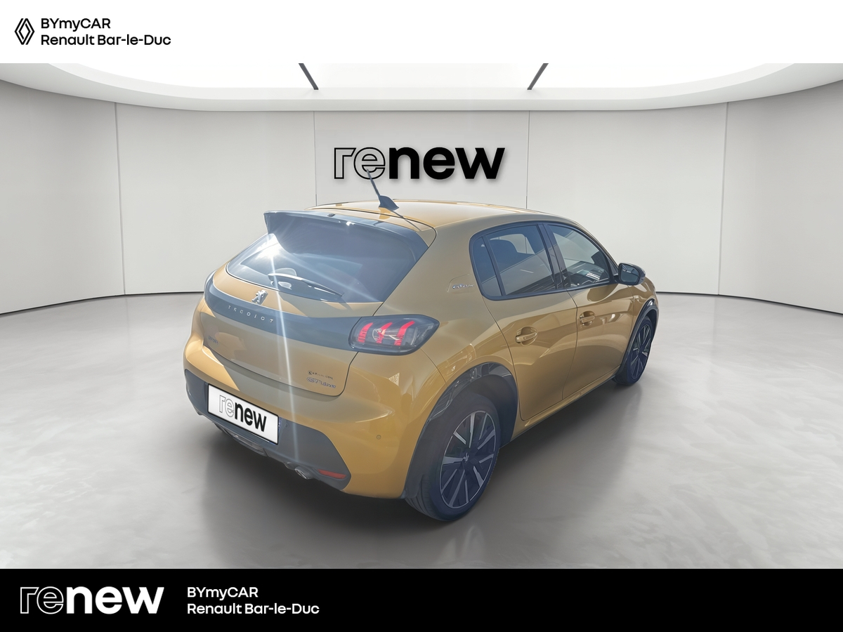 Peugeot 208 PureTech 100 S&amp;S EAT8 — photo 5