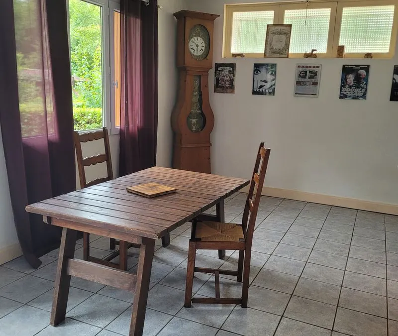 Photo 1
