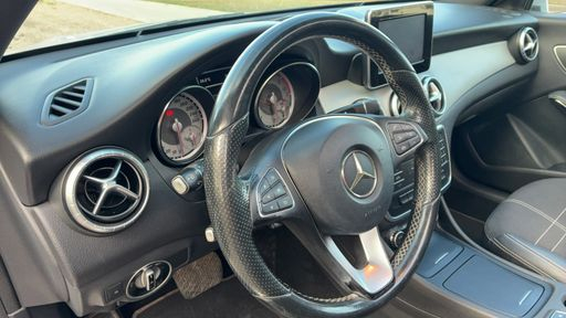 Mercedes Classe CLA 2.1 200 CDI 136 - Sensation – 2015 – 165603 km – Diesel – Boîte Automatique — photo 30