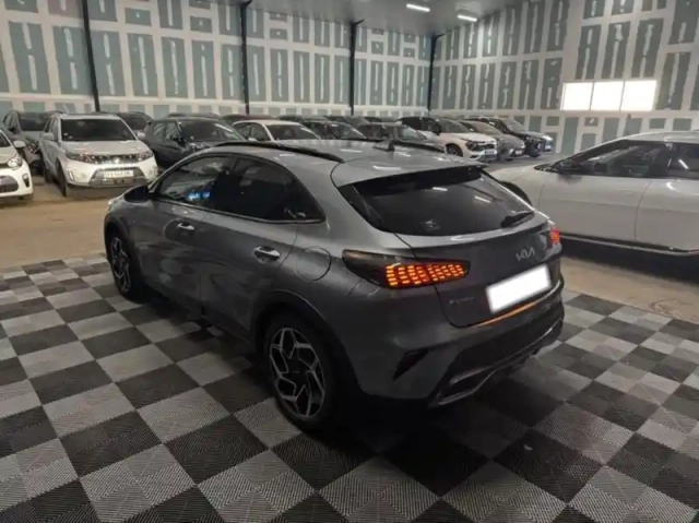 Kia Xceed 1.5 t-gdi 160ch gt-line premium dct7 — photo 3