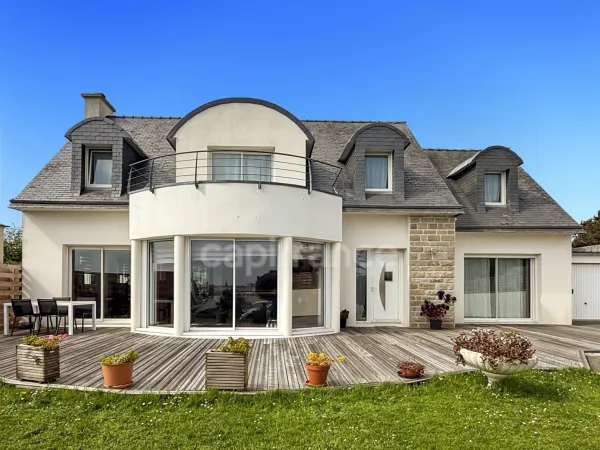Maison 6 pièces 181 m²