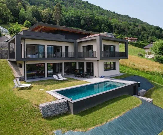 Particulier vend - villa contemporaine avec piscine et vue panoramique sur le lac et les montagnes