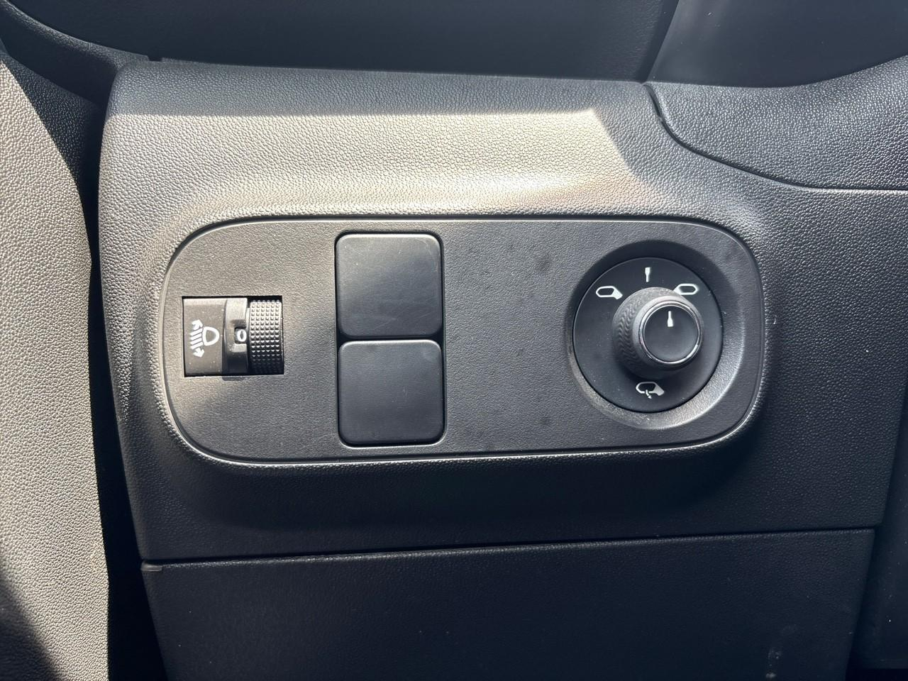Citroën C3 1.5 bluehdi 100ch s&s bvm 6 feel business r — photo 15