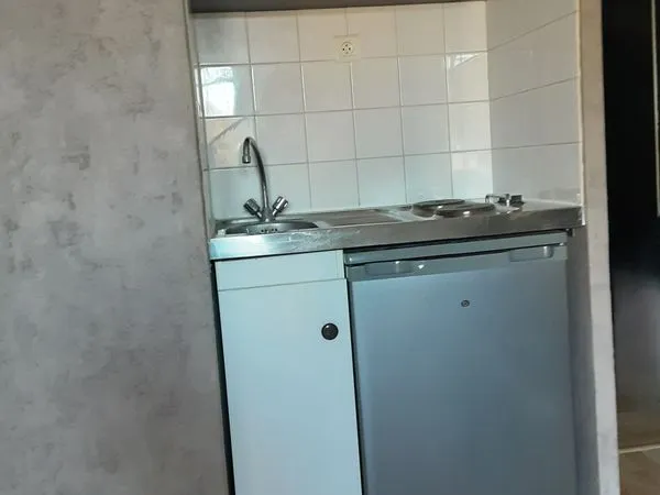 Studio situé au 50 rue Cavaignac, proche du lycée Touchard