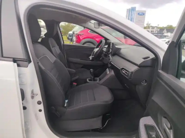 Dacia Sandero 1.0 tce 90ch journey — photo 27