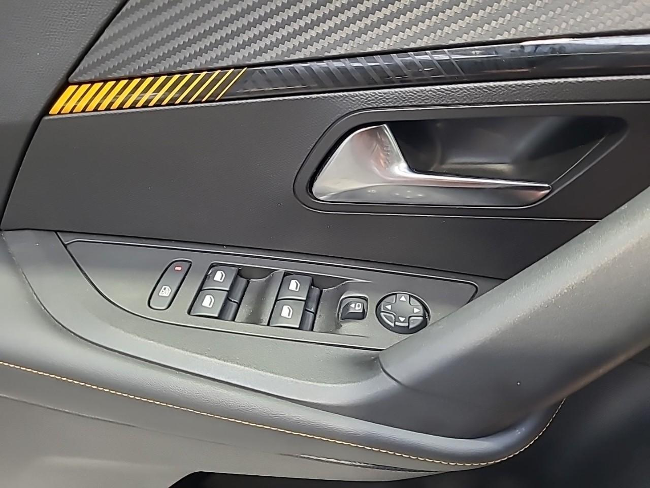 Peugeot 2008 puretech 130 s&s eat8 roadtrip — photo 25