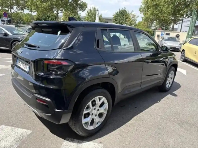 Jeep Avenger 1.2 turbo t3 100ch altitude pk premium — photo 5