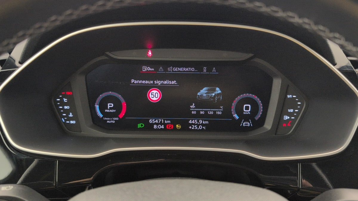 Audi Q3 Sportback — photo 23