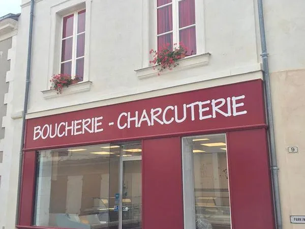 Commerce Vente Luché-Pringé 107m² 85000€