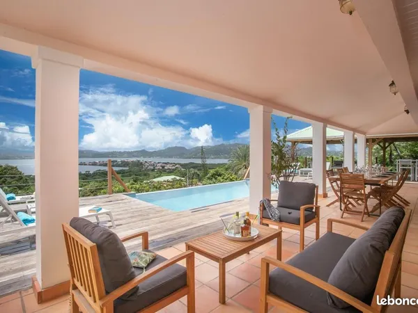 Maison 6 pièces 306 m²