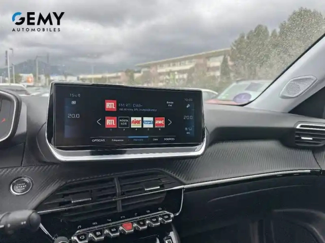 Peugeot 2008 puretech 130 s&amp;s bvm6 — photo 36