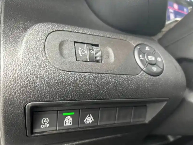 Citroën Berlingo taille m bluehdi 130 s&amp;s eat8 — photo 31