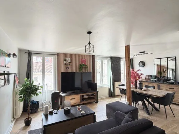 Appartement rénové, meublé et tout équipé
