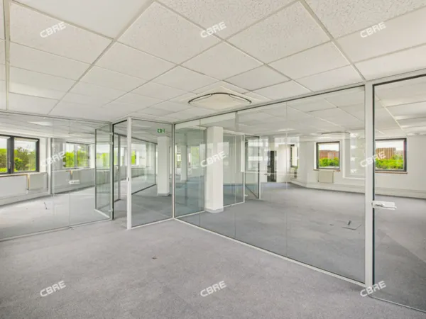 Bureau 420 m²