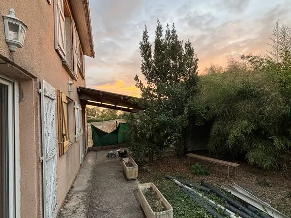 Maison 90 m² avec jardin et terrasse couverte - Proche de toutes commodités
