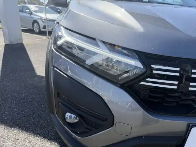 Dacia Sandero eco-g 100 gsr2 — photo 18