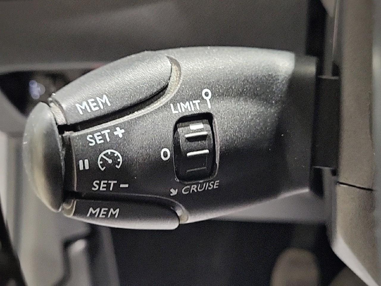 Peugeot 208 puretech 75 s&s bvm5 active business — photo 22