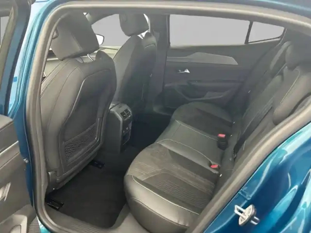 Peugeot 408 phev 225 e-eat8 — photo 12