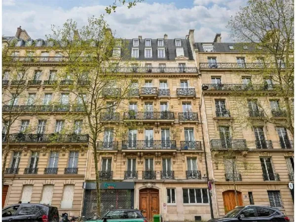 Bureaux 200 m²