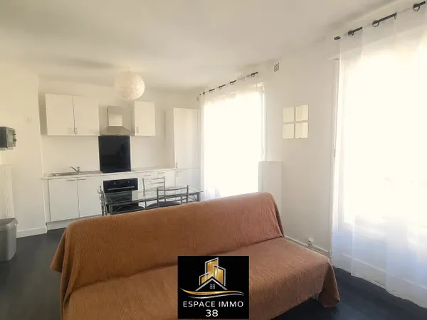 GRENOBLE Europole - Studio meublé 32m2