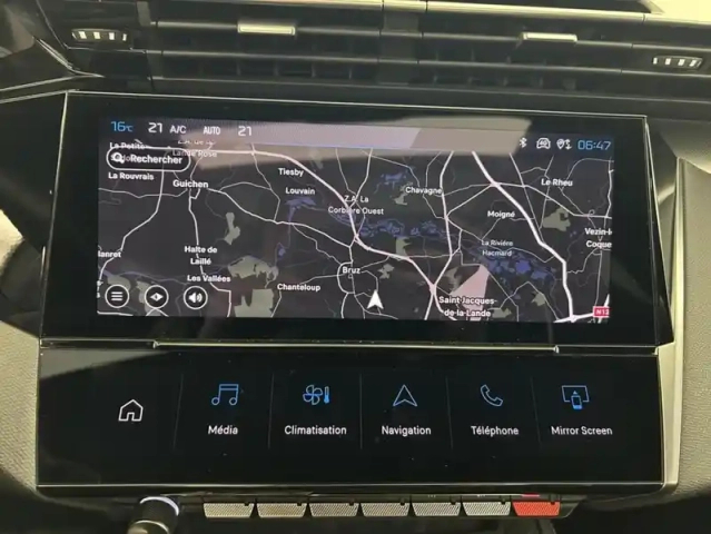 Peugeot 308 phev 180ch gt e-eat8 + toit ouvrant — photo 23