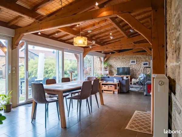 À vendre - Appartement 130 m² avec jardin