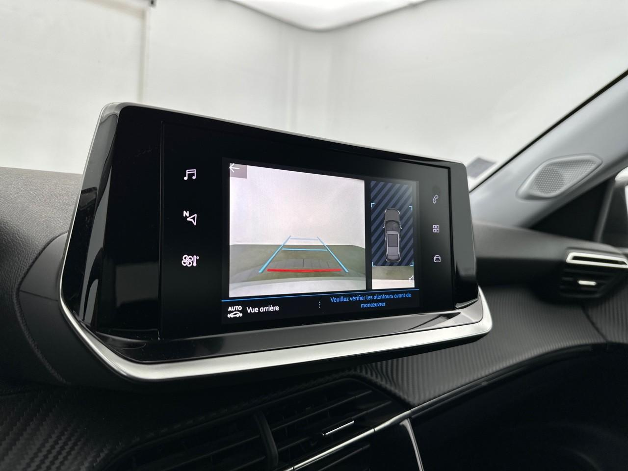Peugeot 2008 puretech 130 s&s eat8 style — photo 25