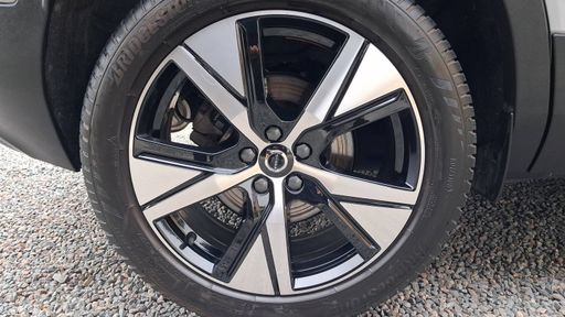 Volvo XC40 1.5 T5 Recharge 180 + 82ch DCT7 - R-Design – 2022 – 82500 km – Hybride rechargeable – Boîte Automatique — photo 24