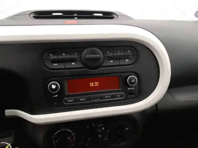 Renault Twingo iii sce 65 - 20 — photo 35