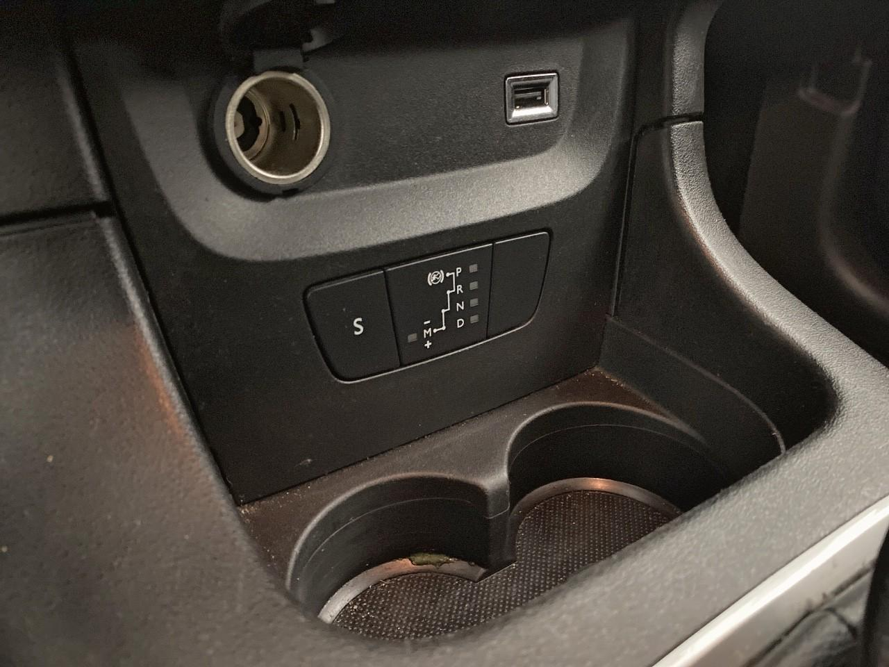Citroën C3 puretech 110 s&s eat6 shine — photo 23