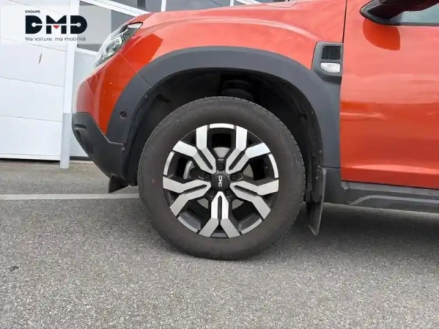 Dacia Duster 1.5 blue dci 115ch  journey + 4x2 — photo 13