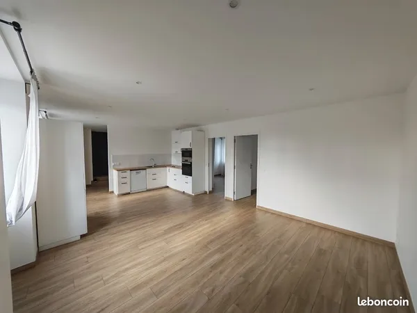 T3 rénové de 67 m² en RDC — Calme, cuisine équipée, parking — Saint-Grégoire