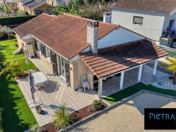 Maison de plain-pied 5 pièces 110 m²