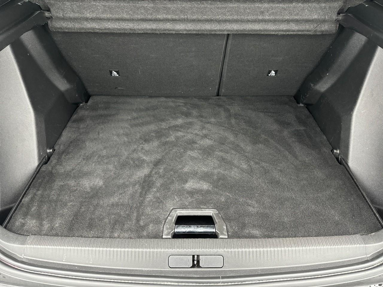Peugeot 2008 puretech 130 s&s eat8 allure pack — photo 6