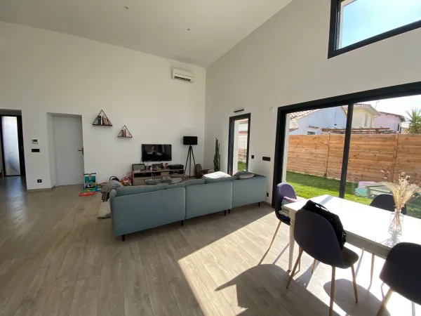 Loue maison moderne-location semaine -Montpellier (34) 3 chambres · 125m²